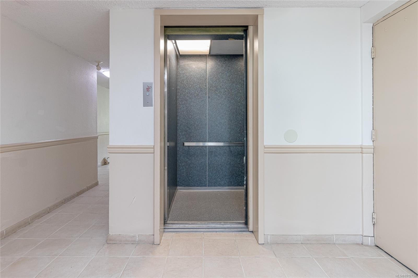 402-218 Bayview Ave, Ladysmith, BC - Indoor Photo Showing Other Room