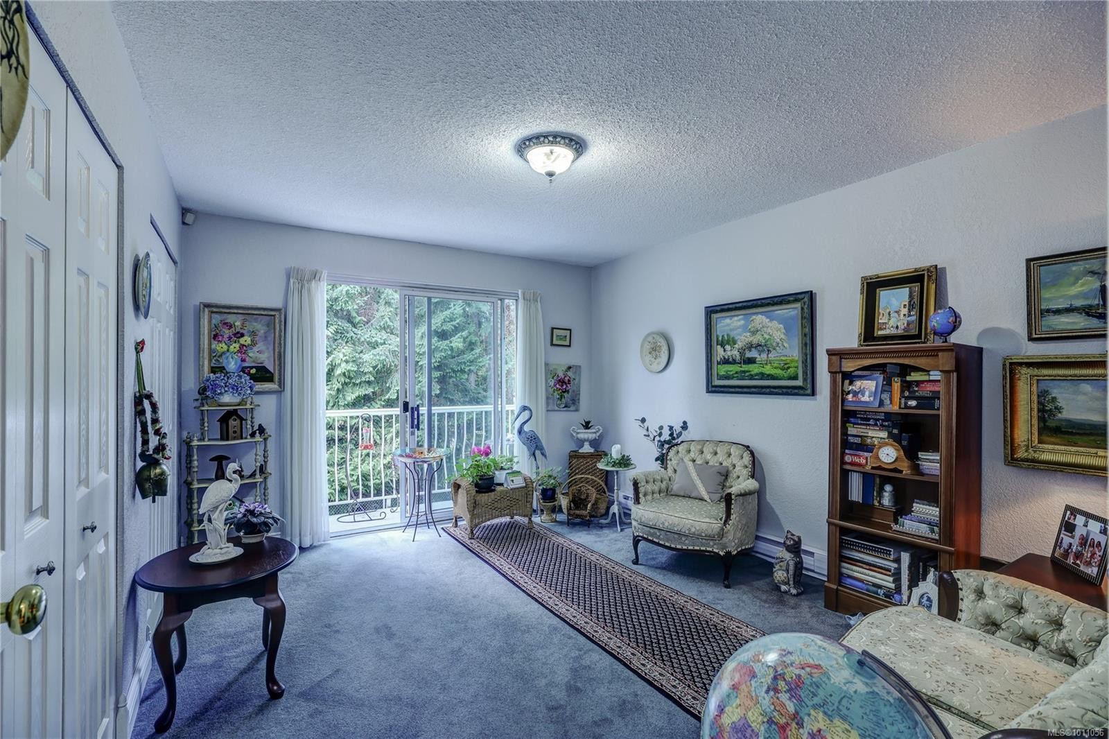 6-322 Village Way, Qualicum Beach, BC - Indoor Photo Showing Other Room
