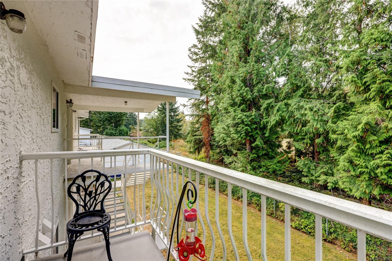 6-322 Village Way, Qualicum Beach, BC - Outdoor With Balcony