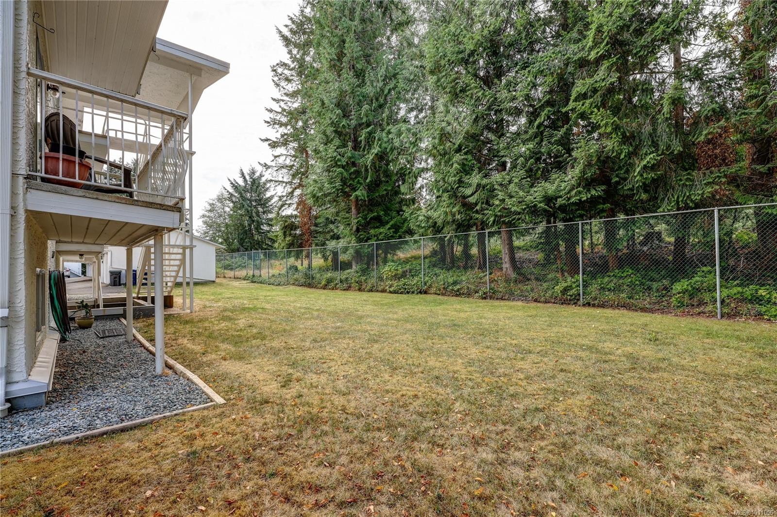 6-322 Village Way, Qualicum Beach, BC - Outdoor With Balcony