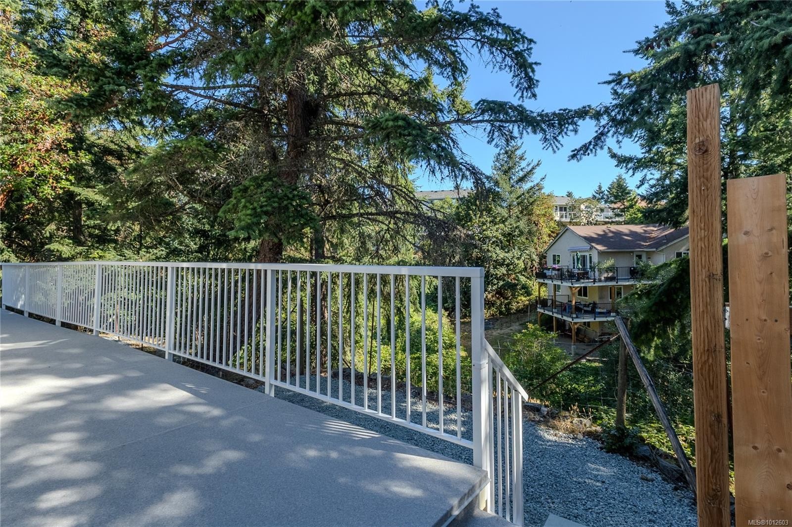 407 Coralee Pl, Langford, BC