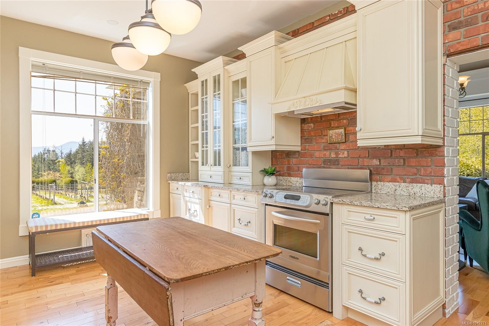 6798 Norcross Rd, Duncan, BC