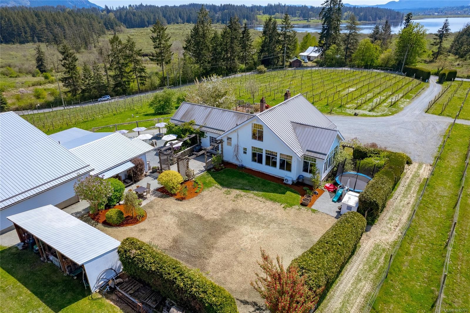 6798 Norcross Rd, Duncan, BC