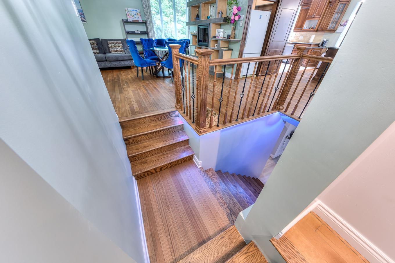 Staircase - 162 Rue Du Sanctuaire, Saint-Colomban, QC - Indoor Photo Showing Other Room