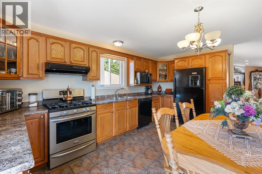 4 Francesco Court, Leamington, ON - Indoor Photo Showing Other Room