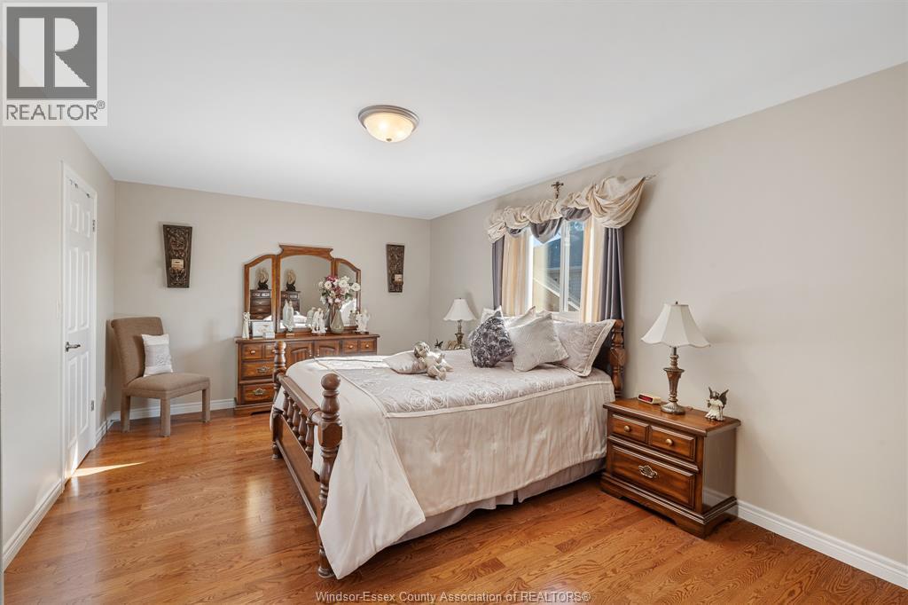 4 Francesco Court, Leamington, ON - Indoor Photo Showing Bedroom