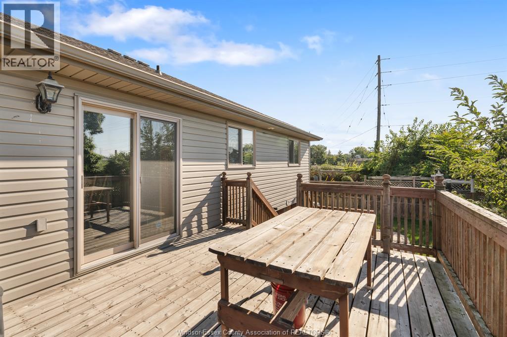 4 Francesco Court, Leamington, ON - Outdoor With Deck Patio Veranda With Exterior