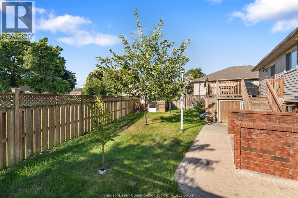 4 Francesco Court, Leamington, ON - Outdoor