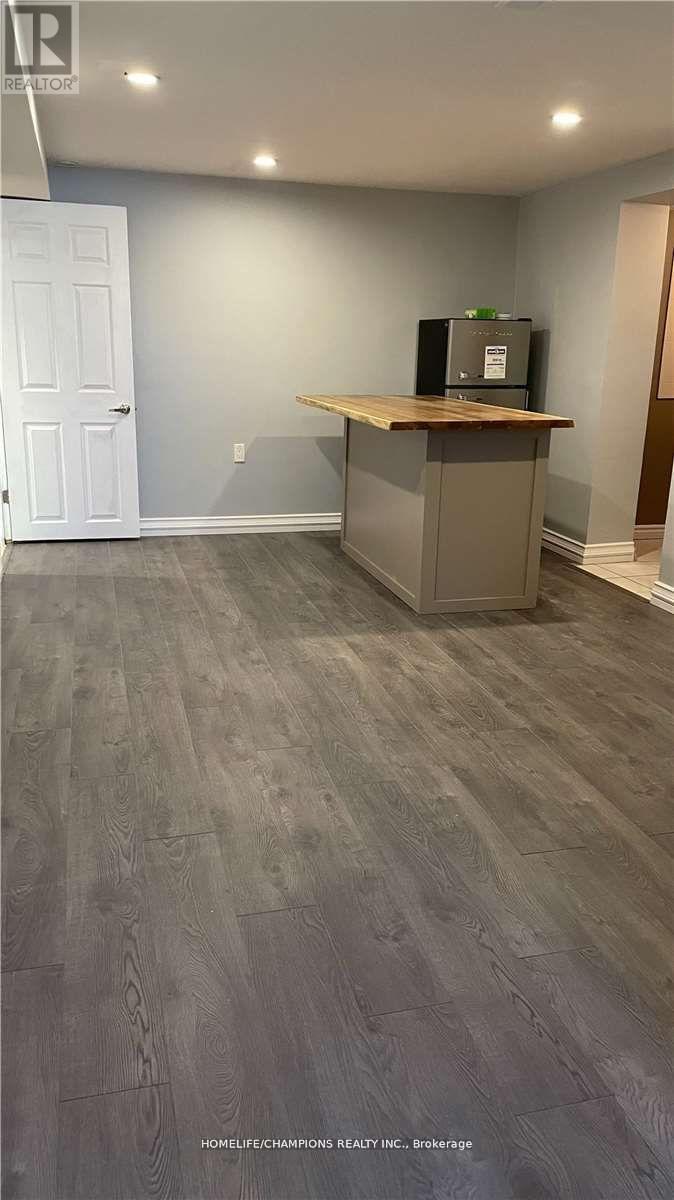 65 Whitburn Crescent, Toronto, ON - Indoor