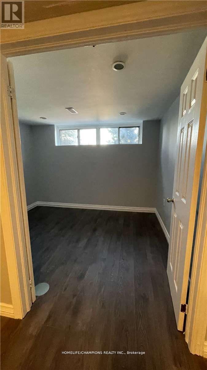 65 Whitburn Crescent, Toronto, ON - Indoor