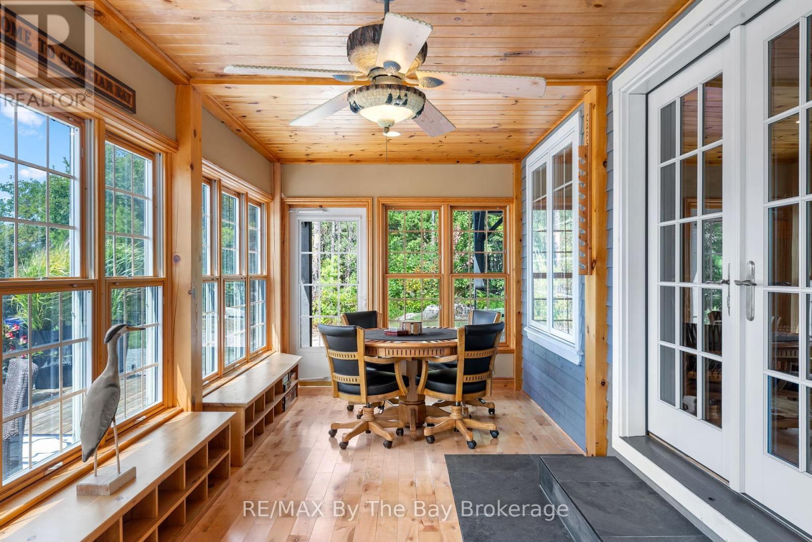 19980 Georgian Bay Shore, Georgian Bay (Gibson), ON - Indoor Photo Showing Dining Room