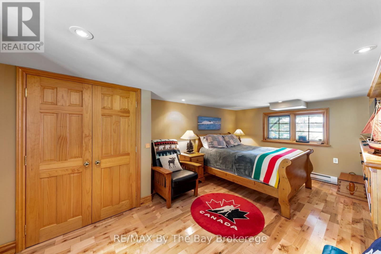 19980 Georgian Bay Shore, Georgian Bay (Gibson), ON - Indoor Photo Showing Bedroom