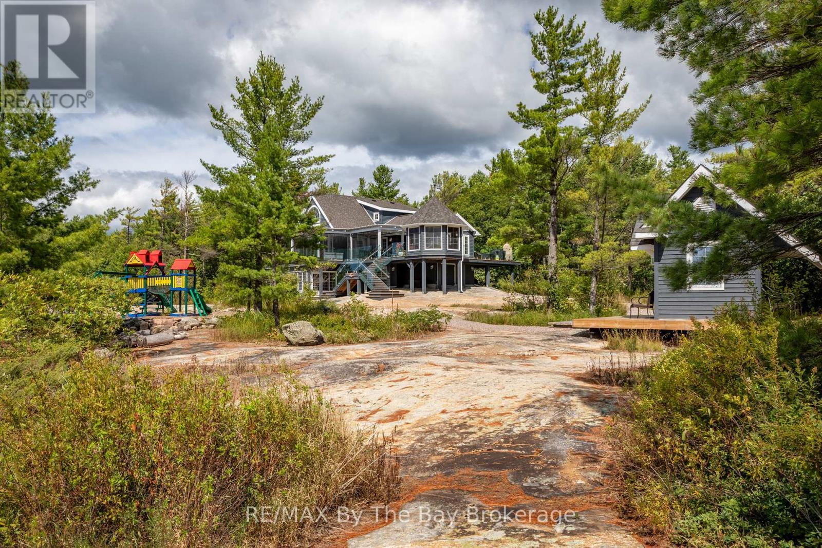 19980 Georgian Bay Shore, Georgian Bay (Gibson), ON - Outdoor