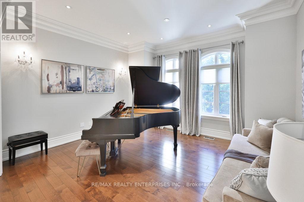 1459 Stavebank Road, Mississauga, ON - Indoor