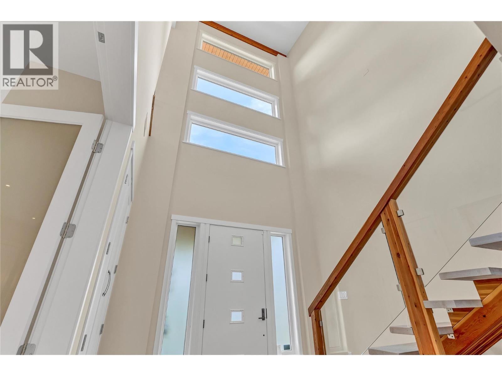 3984 Finnerty Road, Penticton, BC - Indoor Photo Showing Other Room