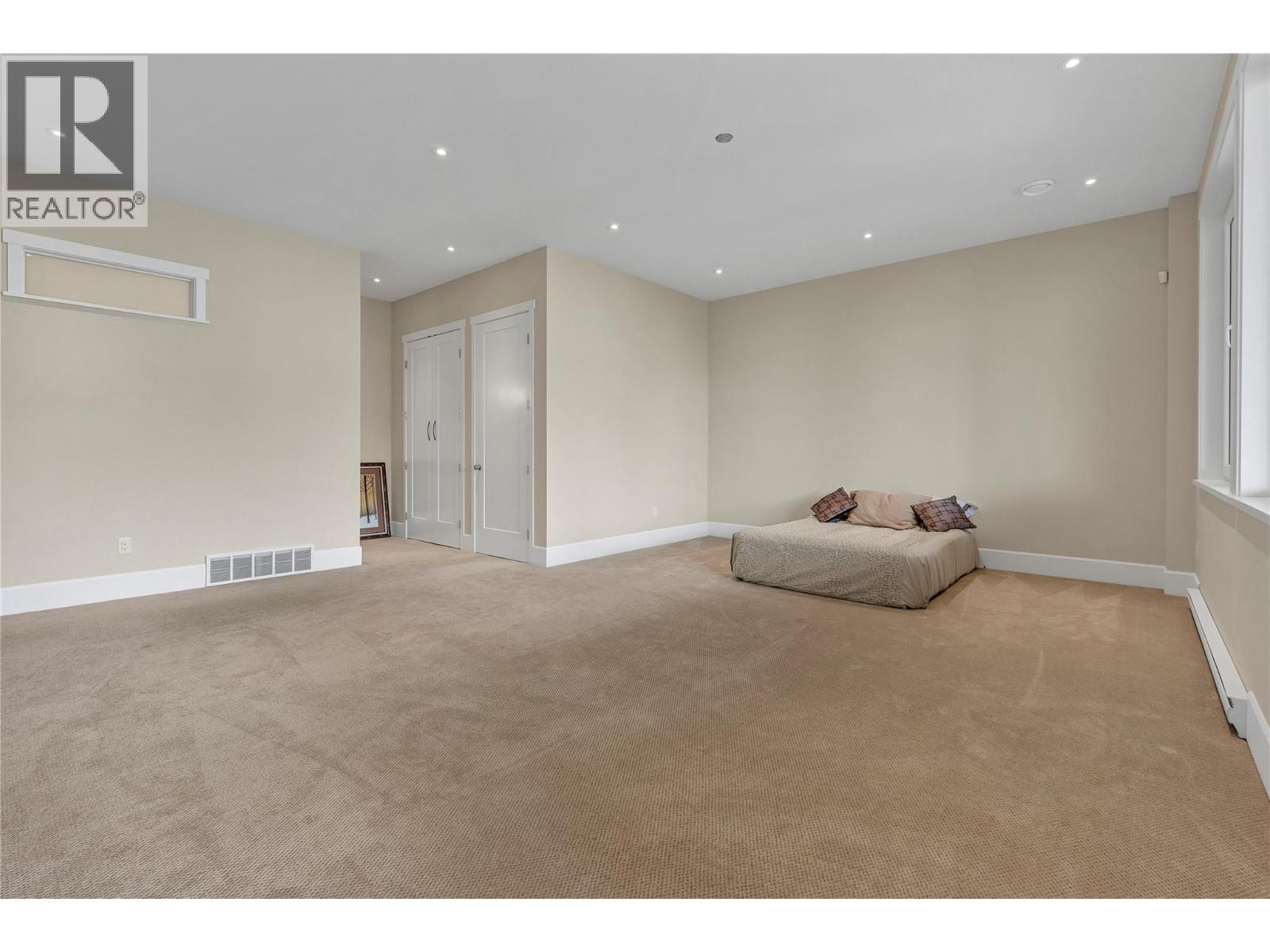 3984 Finnerty Road, Penticton, BC - Indoor Photo Showing Other Room