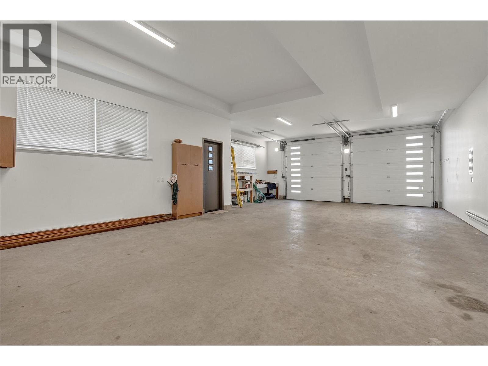 3984 Finnerty Road, Penticton, BC - Indoor Photo Showing Garage