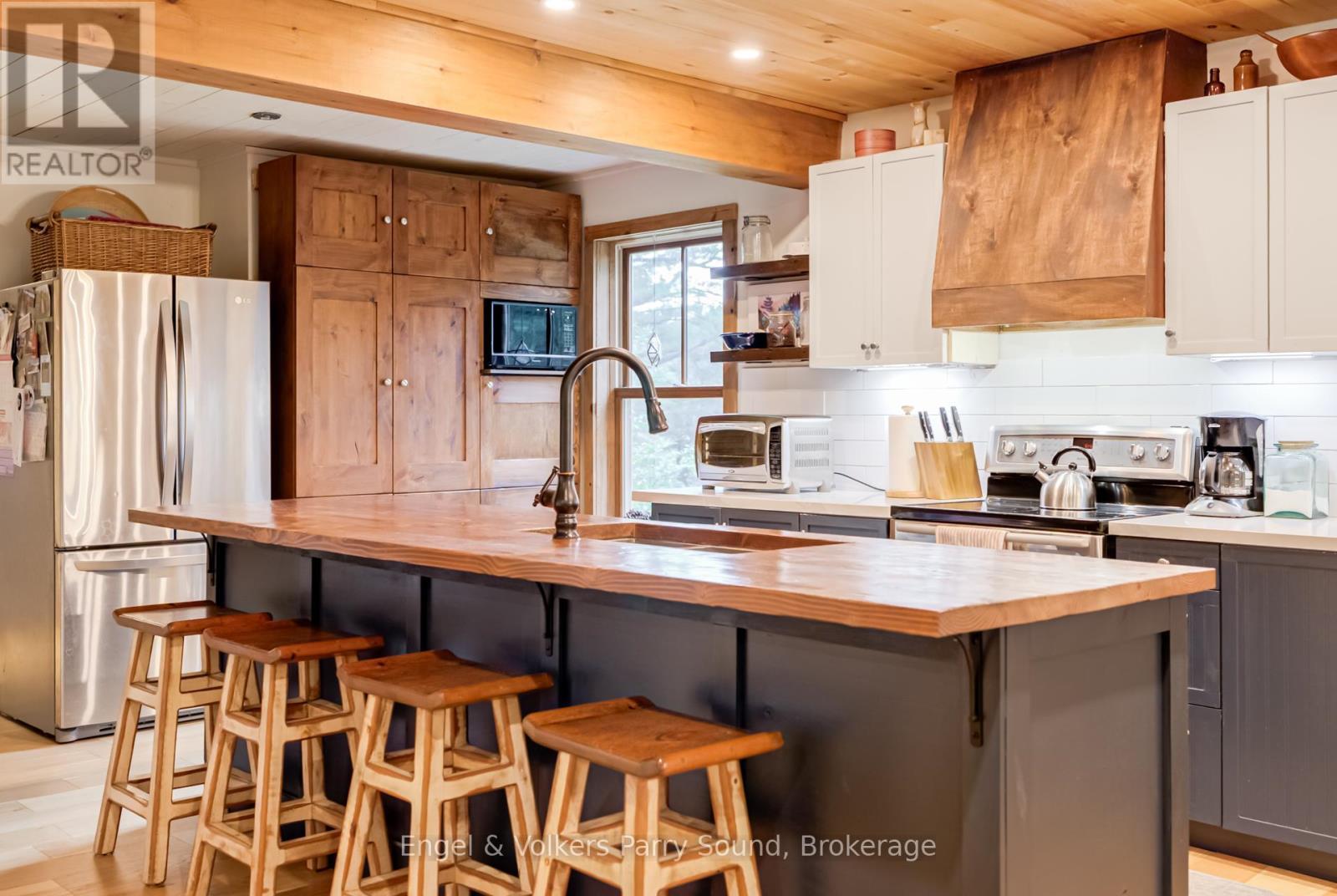 6 Little Beaver Boulevard, Seguin, ON