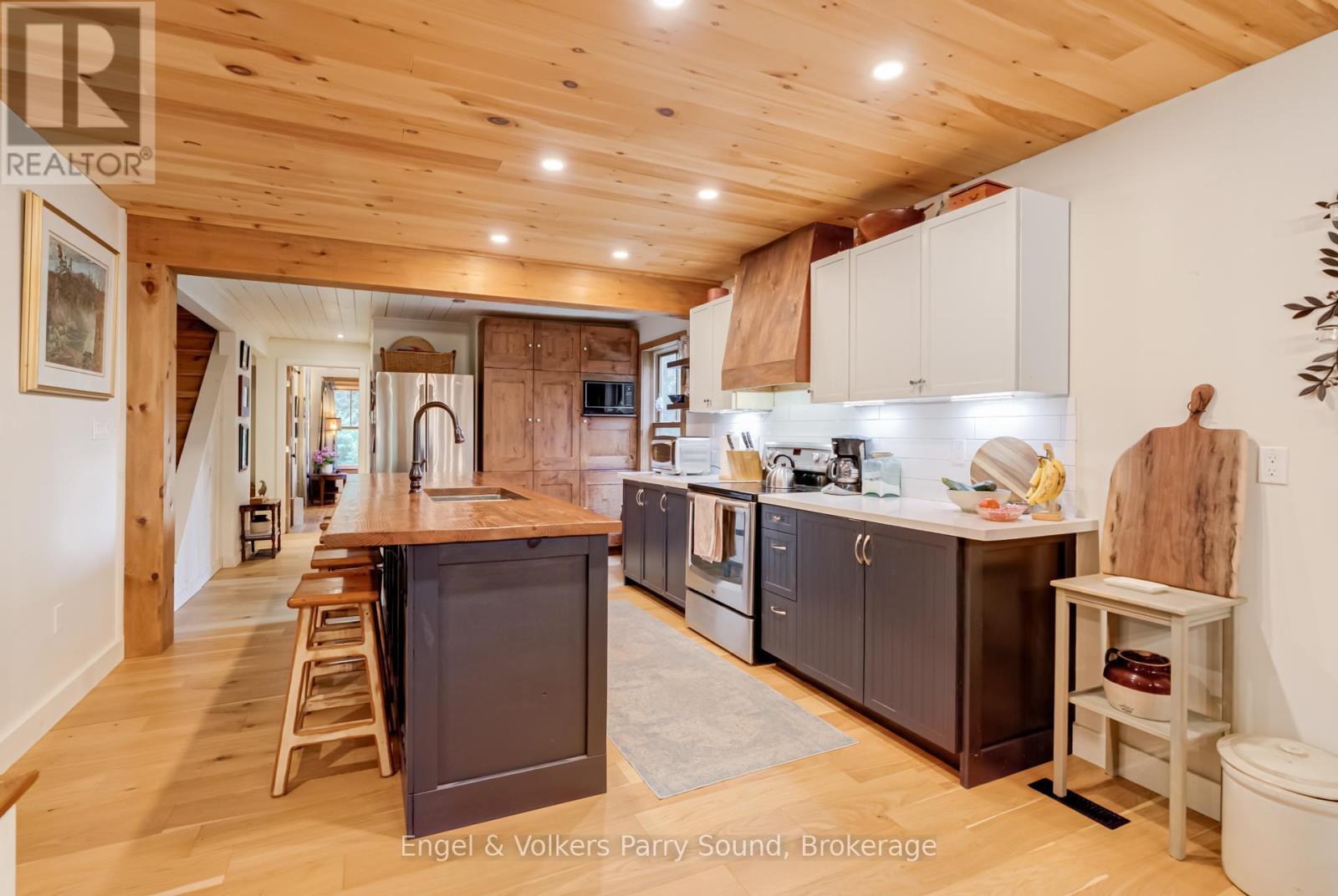 6 Little Beaver Boulevard, Seguin, ON