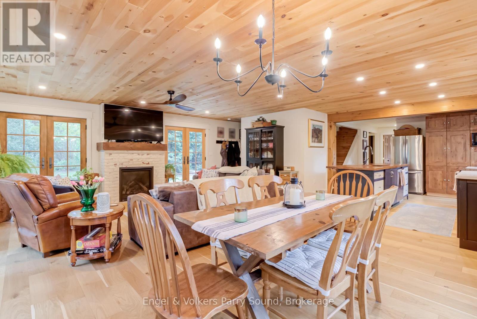 6 Little Beaver Boulevard, Seguin, ON