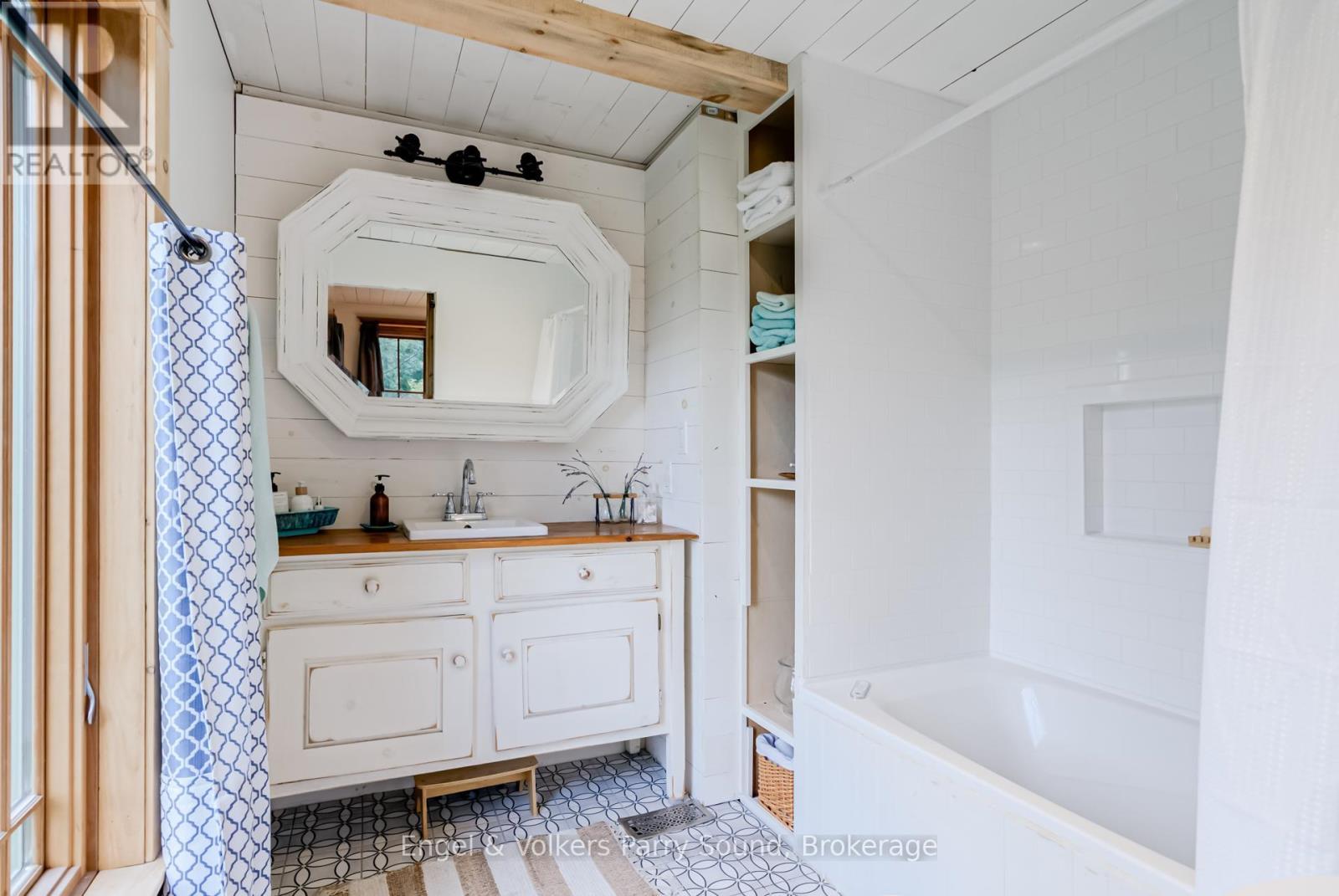 6 Little Beaver Boulevard, Seguin, ON