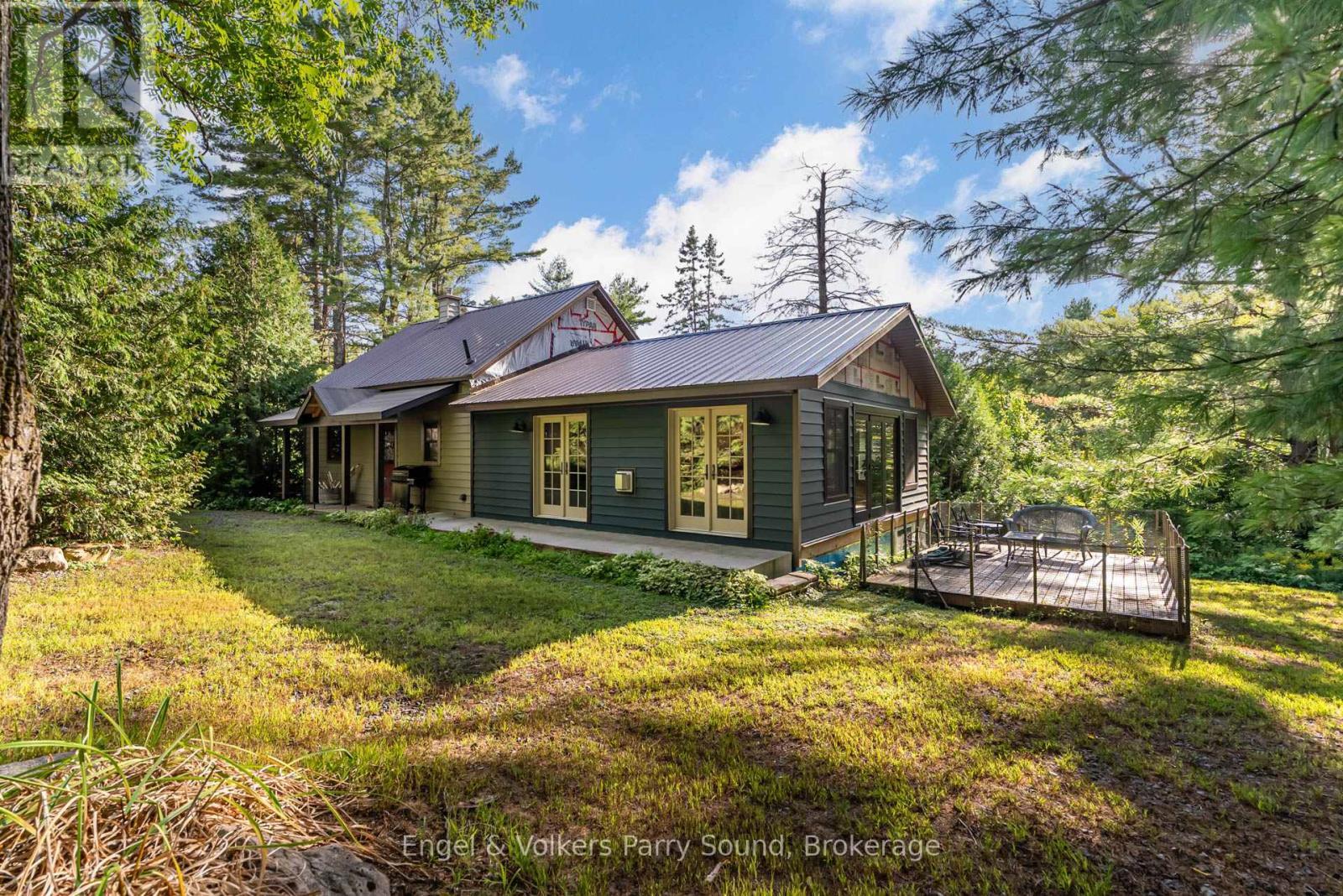 6 Little Beaver Boulevard, Seguin, ON