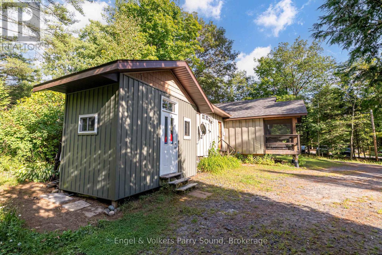 6 Little Beaver Boulevard, Seguin, ON