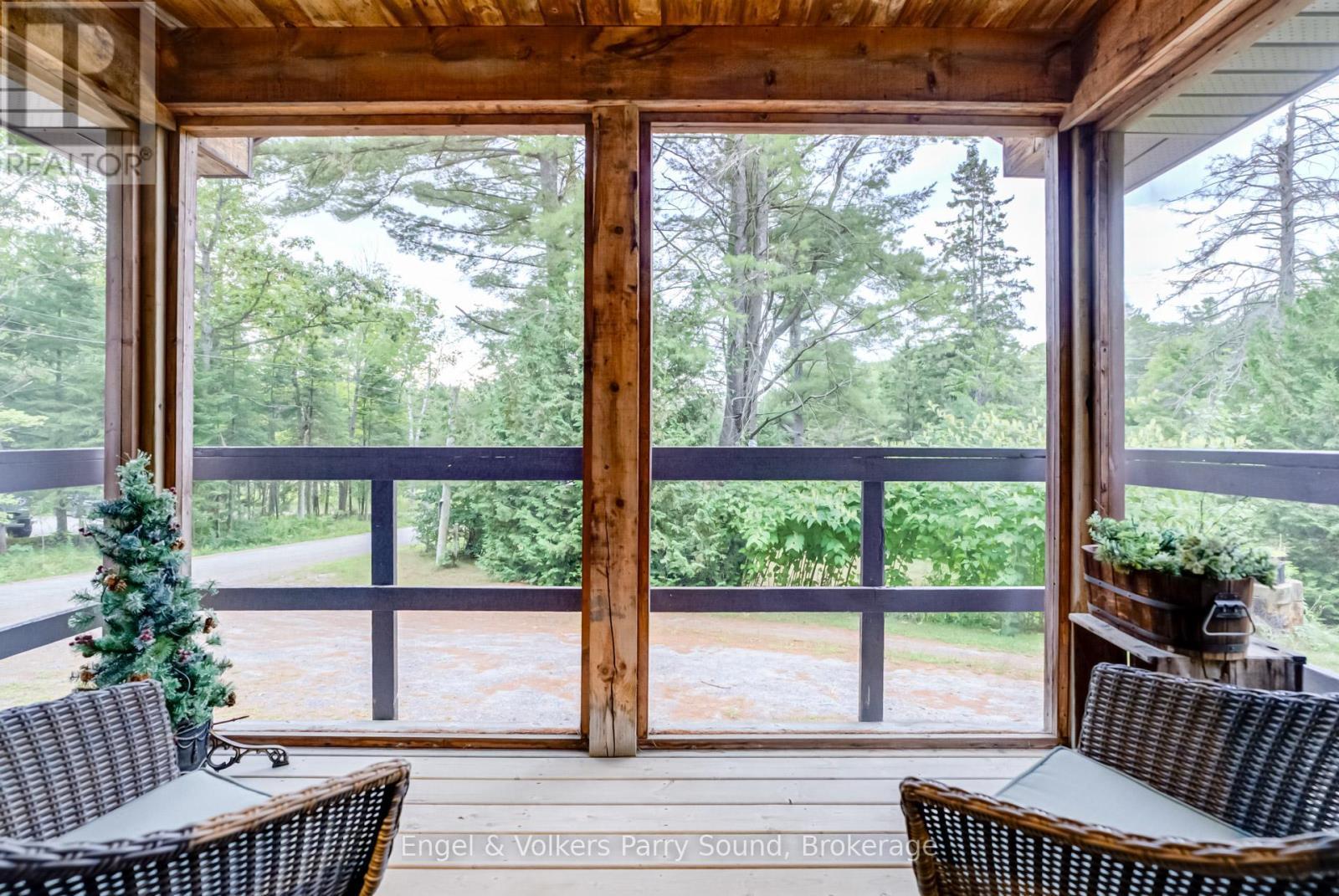 6 Little Beaver Boulevard, Seguin, ON