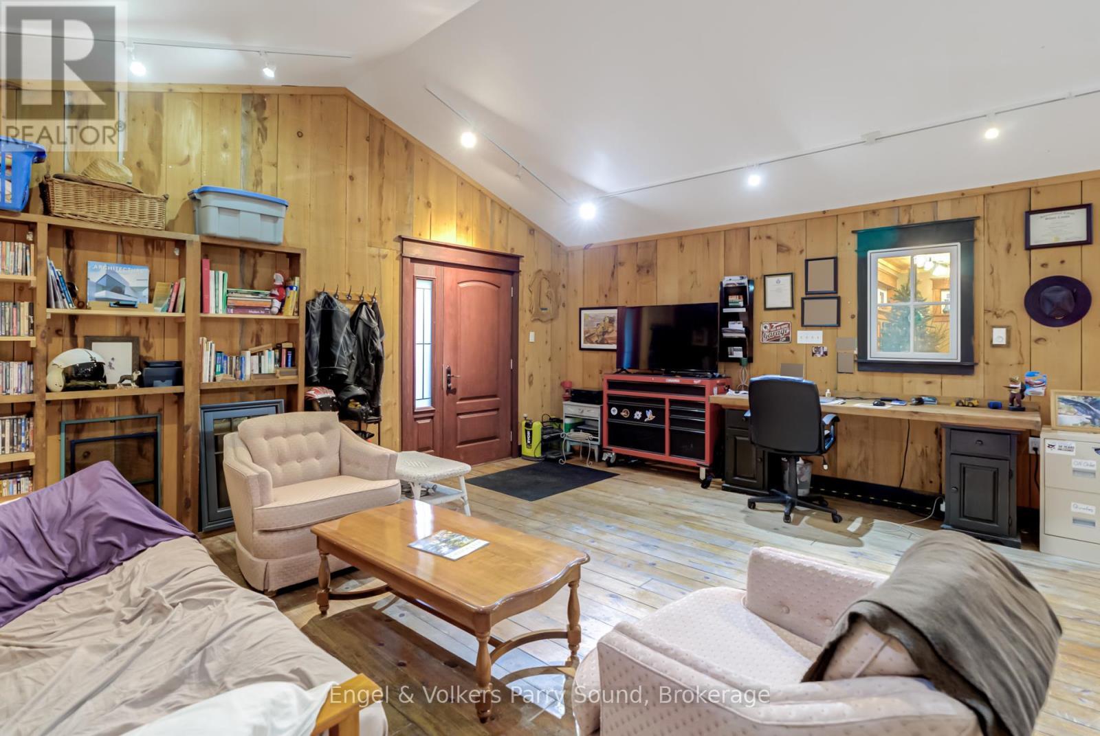 6 Little Beaver Boulevard, Seguin, ON