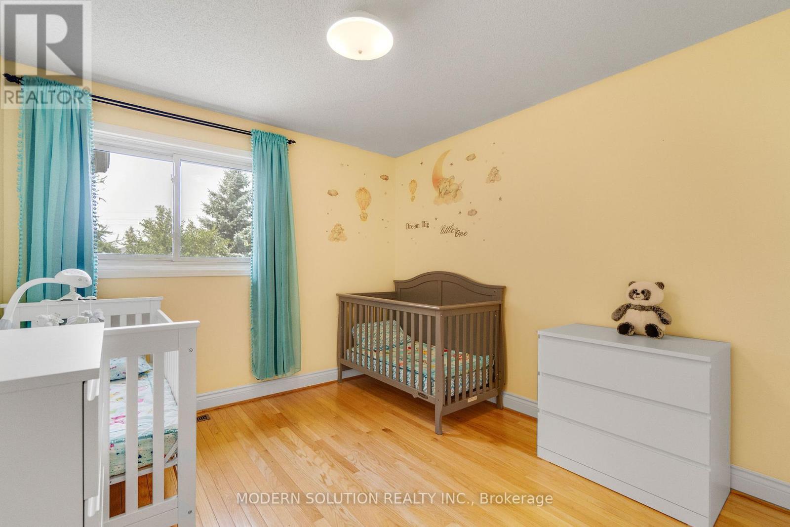 4806 Crystal Rose Drive S, Mississauga, ON - Indoor Photo Showing Bedroom