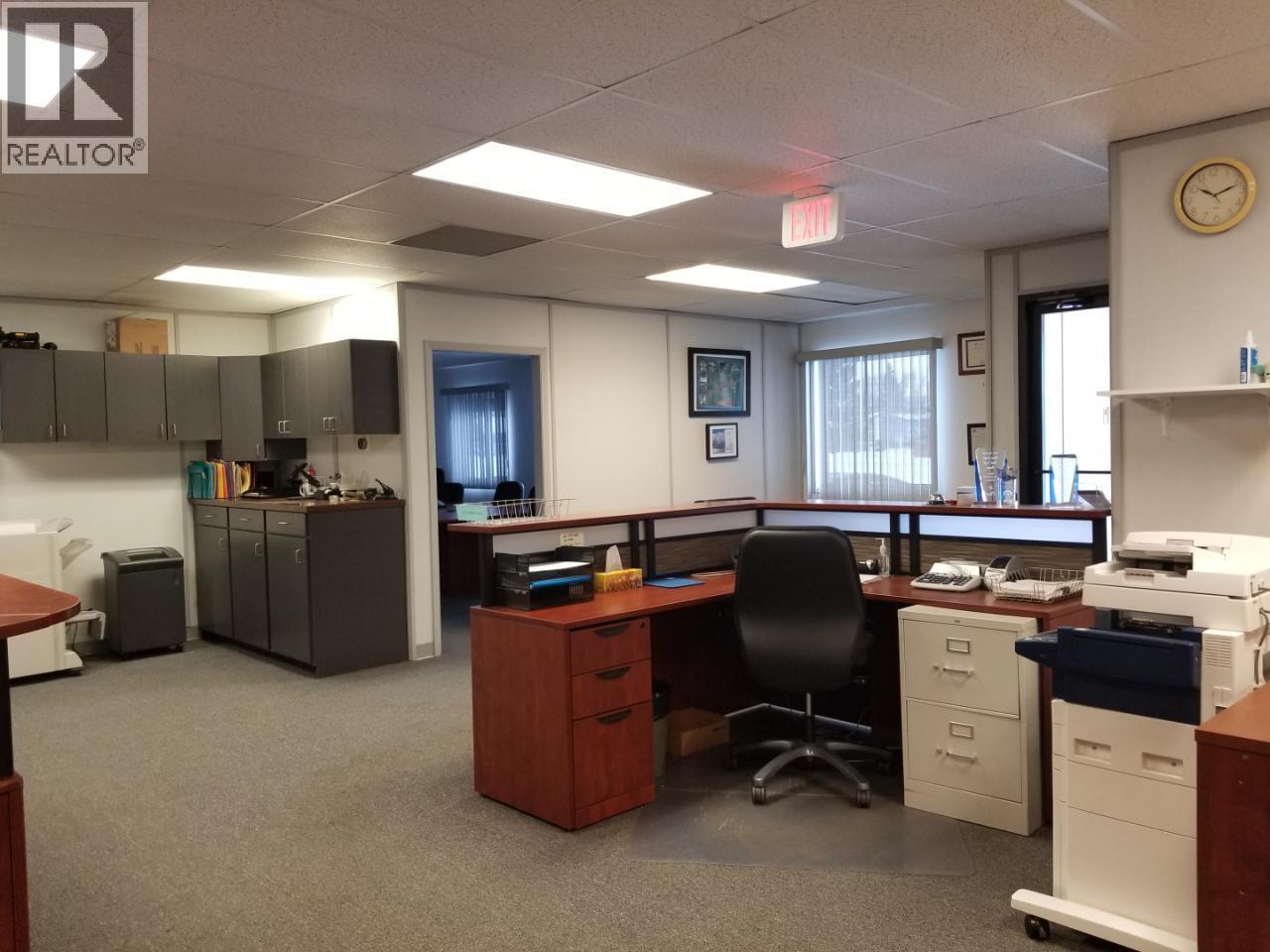 5110 52 Avenue, Dawson Creek, BC