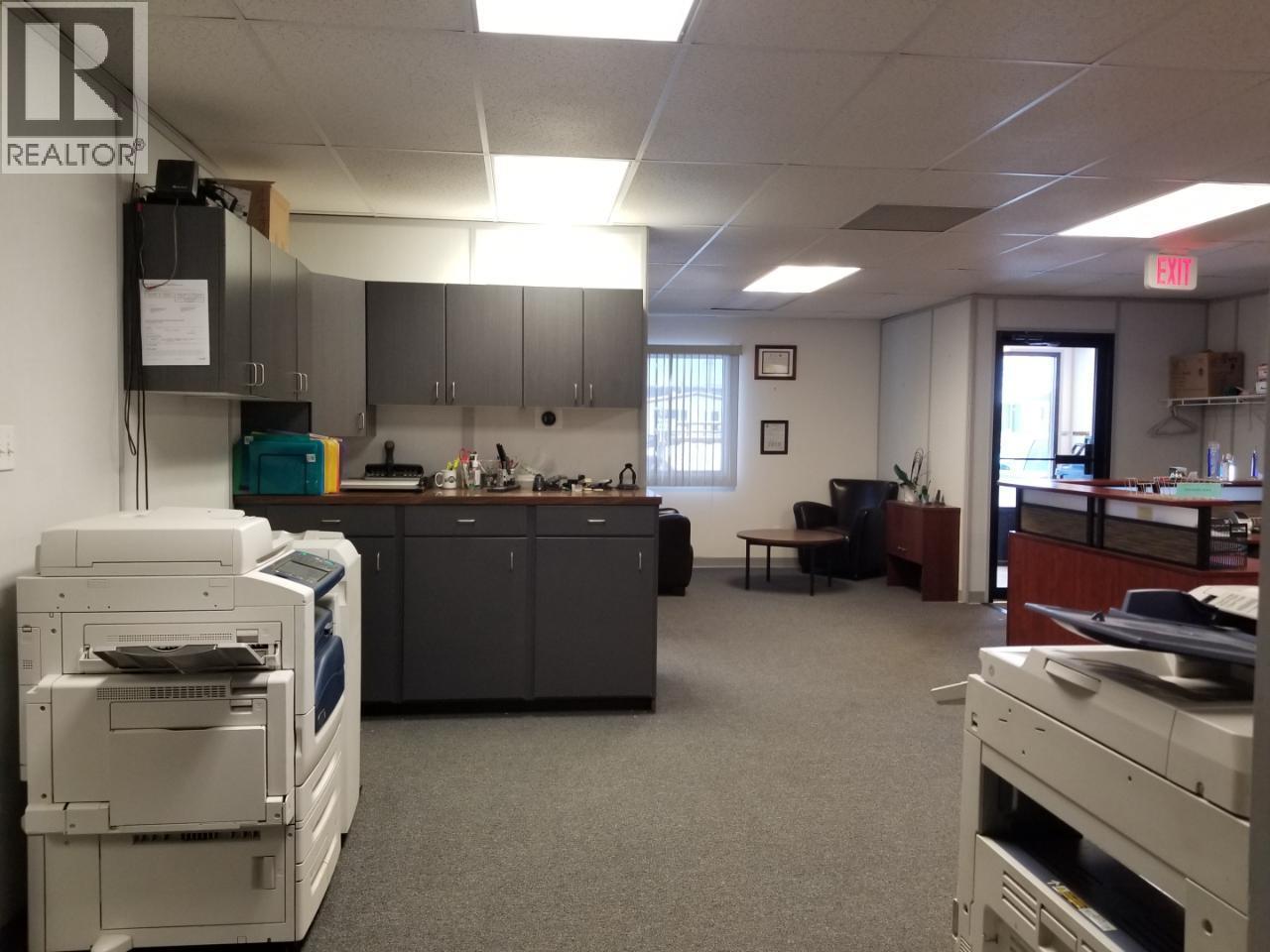 5110 52 Avenue, Dawson Creek, BC