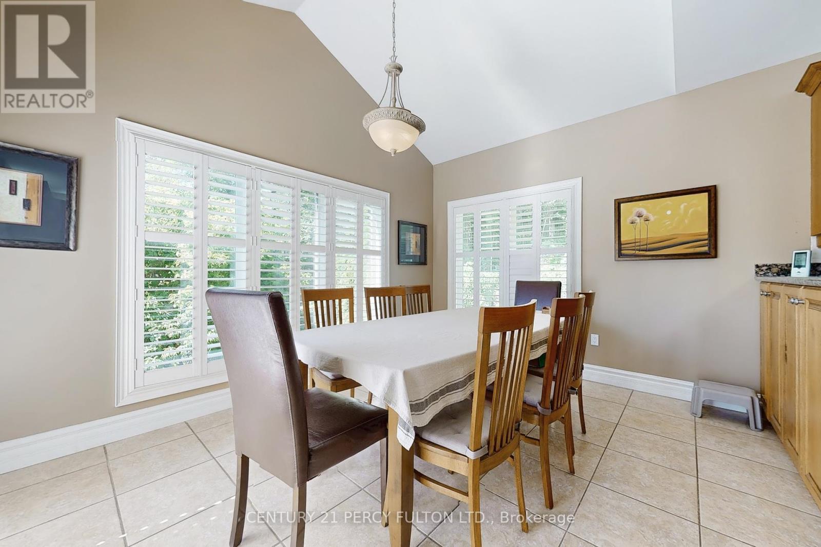 1832 Chesbro Court, Mississauga, ON - Indoor Photo Showing Dining Room