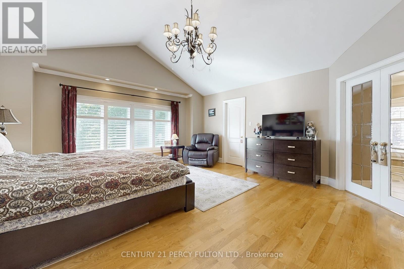 1832 Chesbro Court, Mississauga, ON - Indoor Photo Showing Bedroom