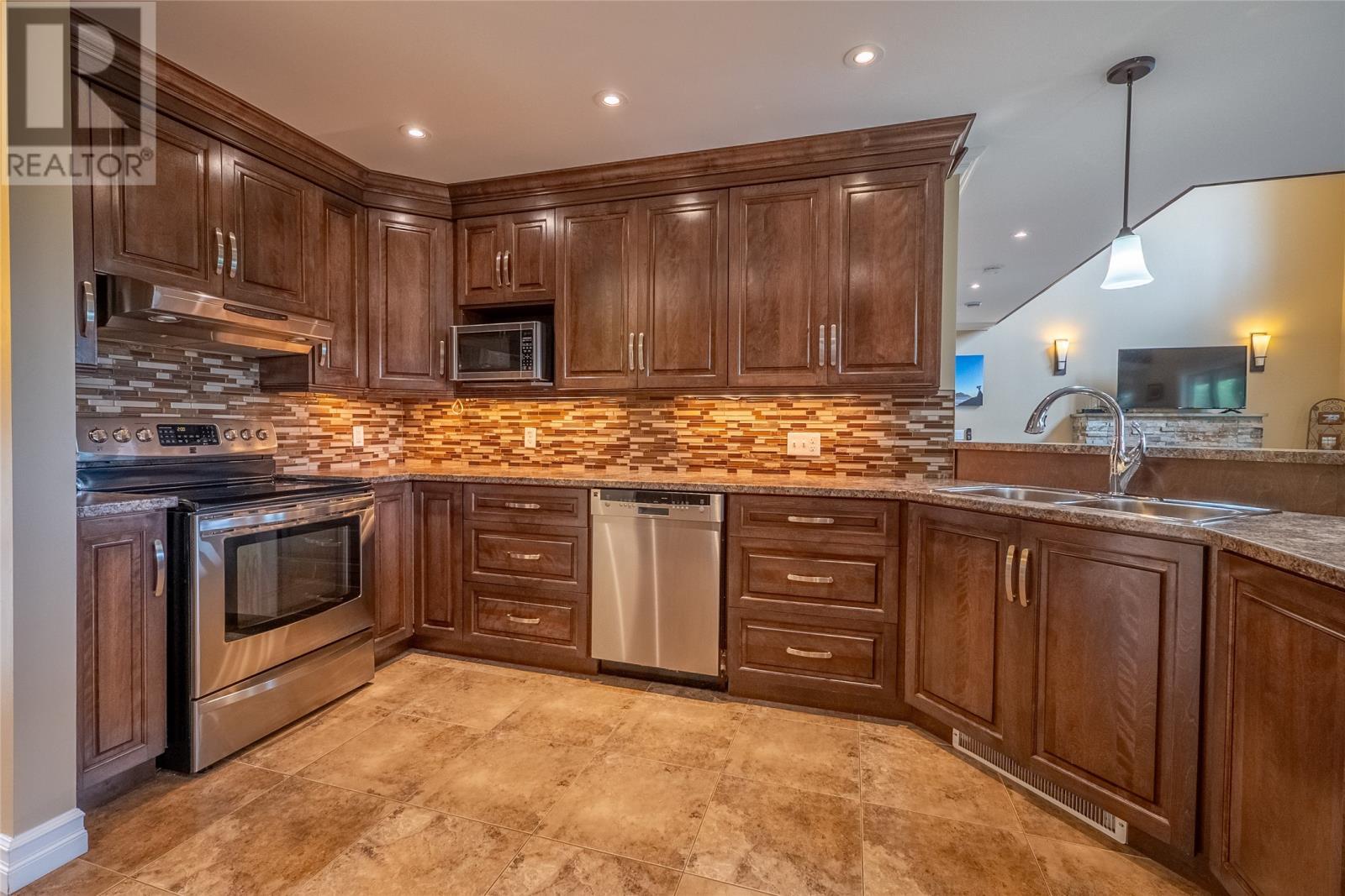 84 Farm Road, Portugal Cove St. Philips, NL - Indoor Photo Showing Kitchen With Double Sink