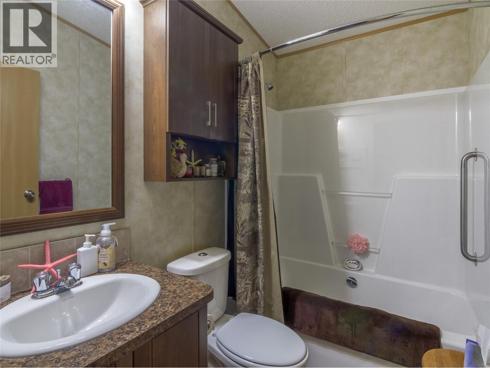 1340 Hwy 3A Highway Unit# 13, Keremeos, BC