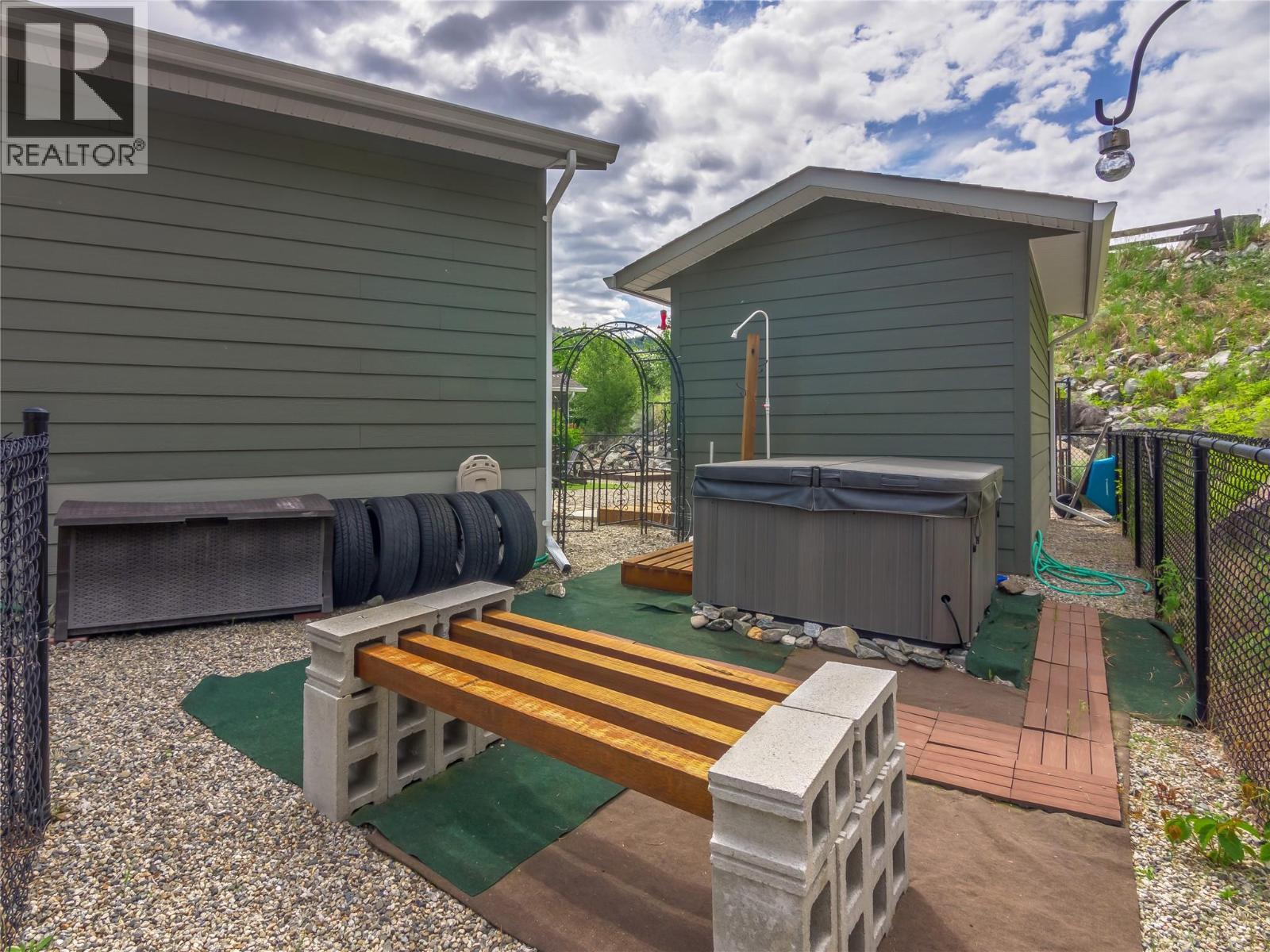 1340 Hwy 3A Highway Unit# 13, Keremeos, BC