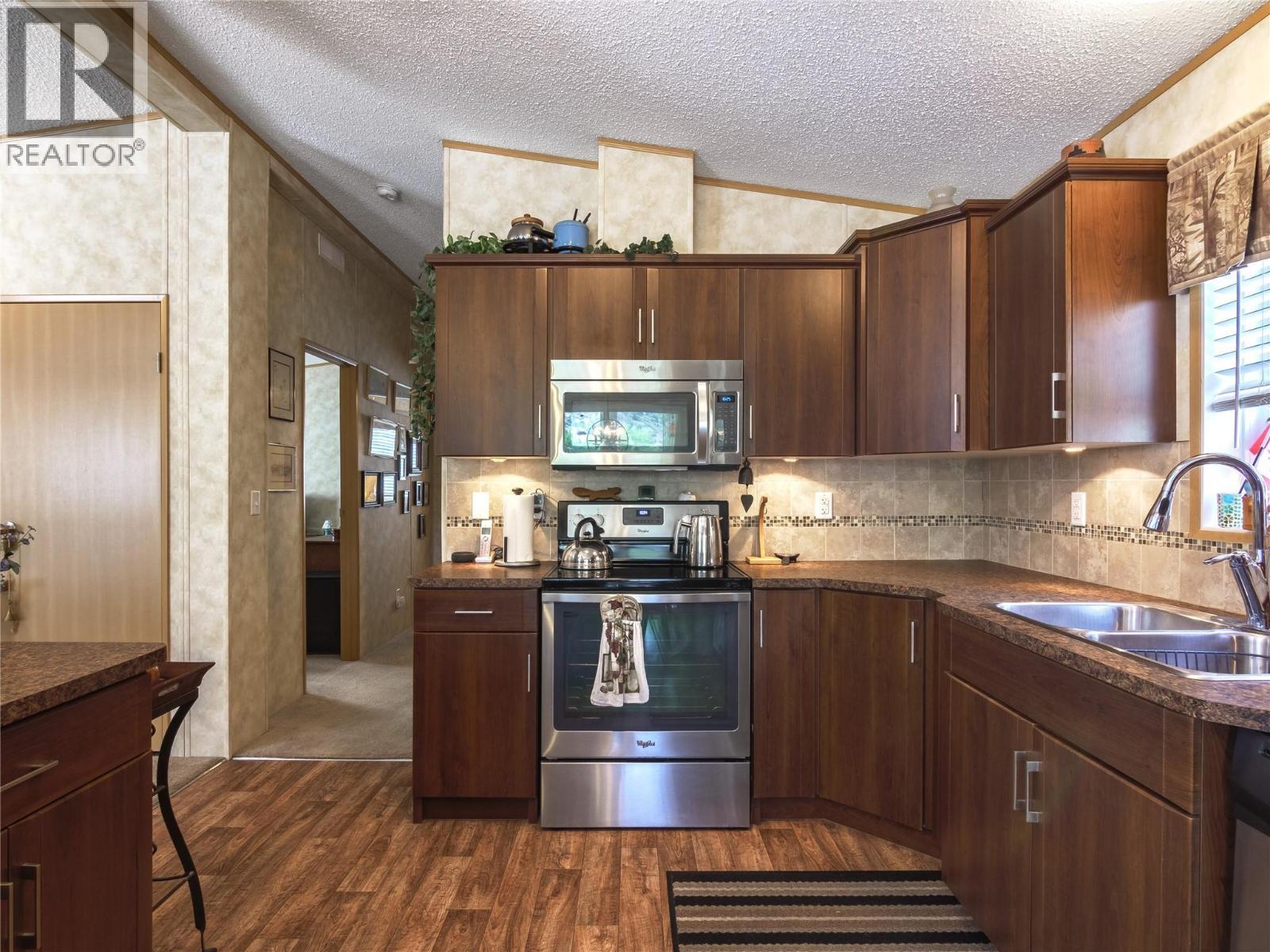 1340 Hwy 3A Highway Unit# 13, Keremeos, BC