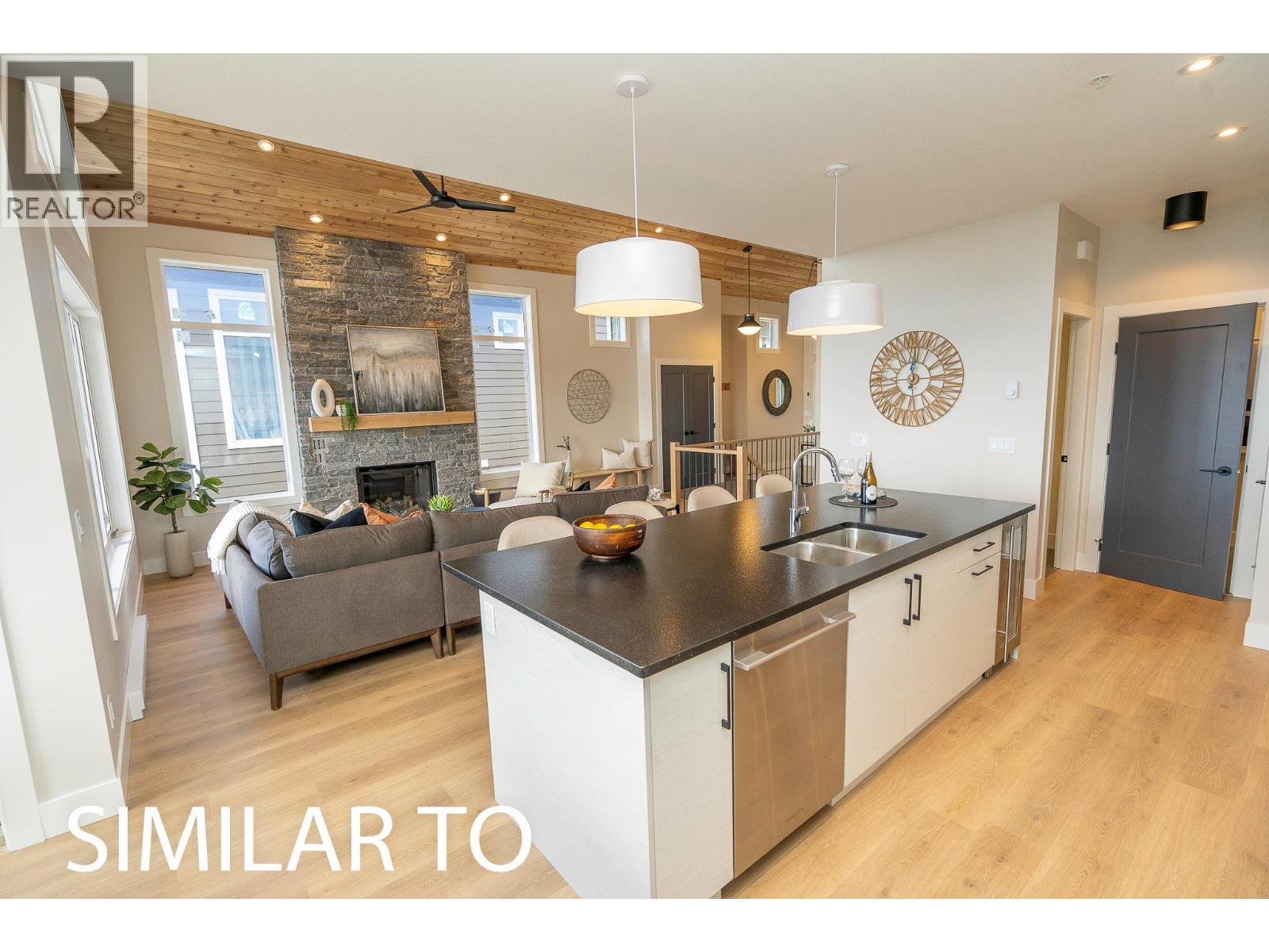 225A Grizzly Ridge Trail, Big White, BC - Indoor With Fireplace