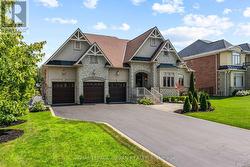 15 COUNTRY CLUB CRESCENT Uxbridge, ON L9P 0B8