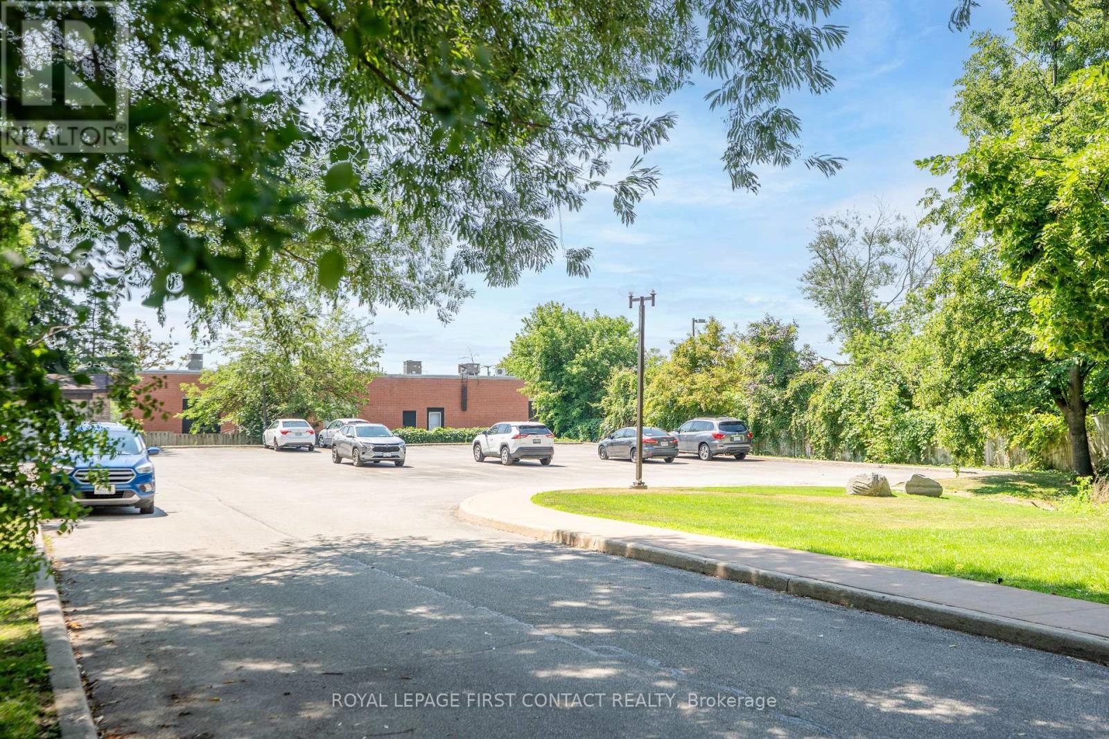 104 - 117 Edgehill Drive, Barrie, ON - Outdoor With View