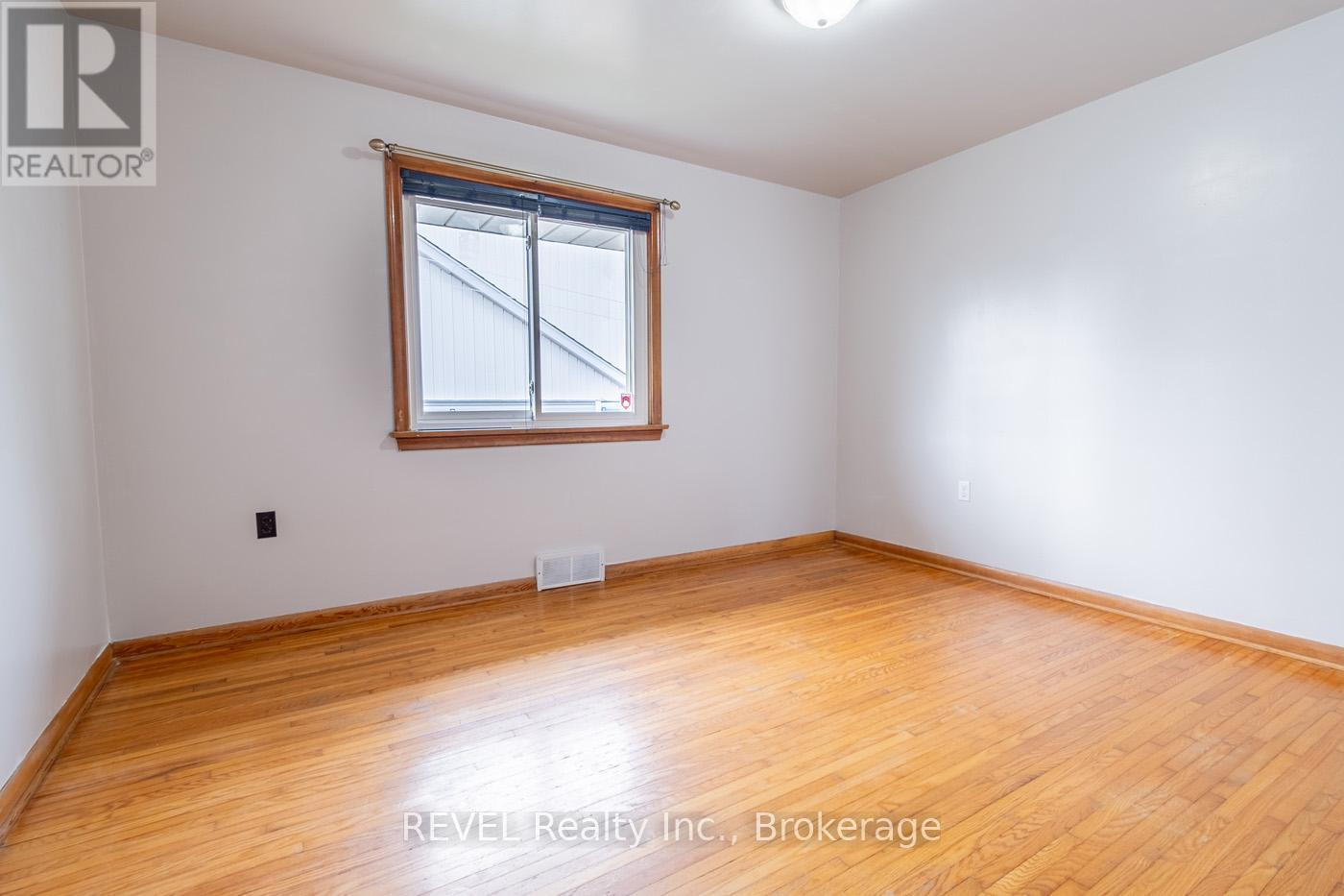 181 Cross Street, Port Colborne (Killaly East), ON - Indoor Photo Showing Other Room