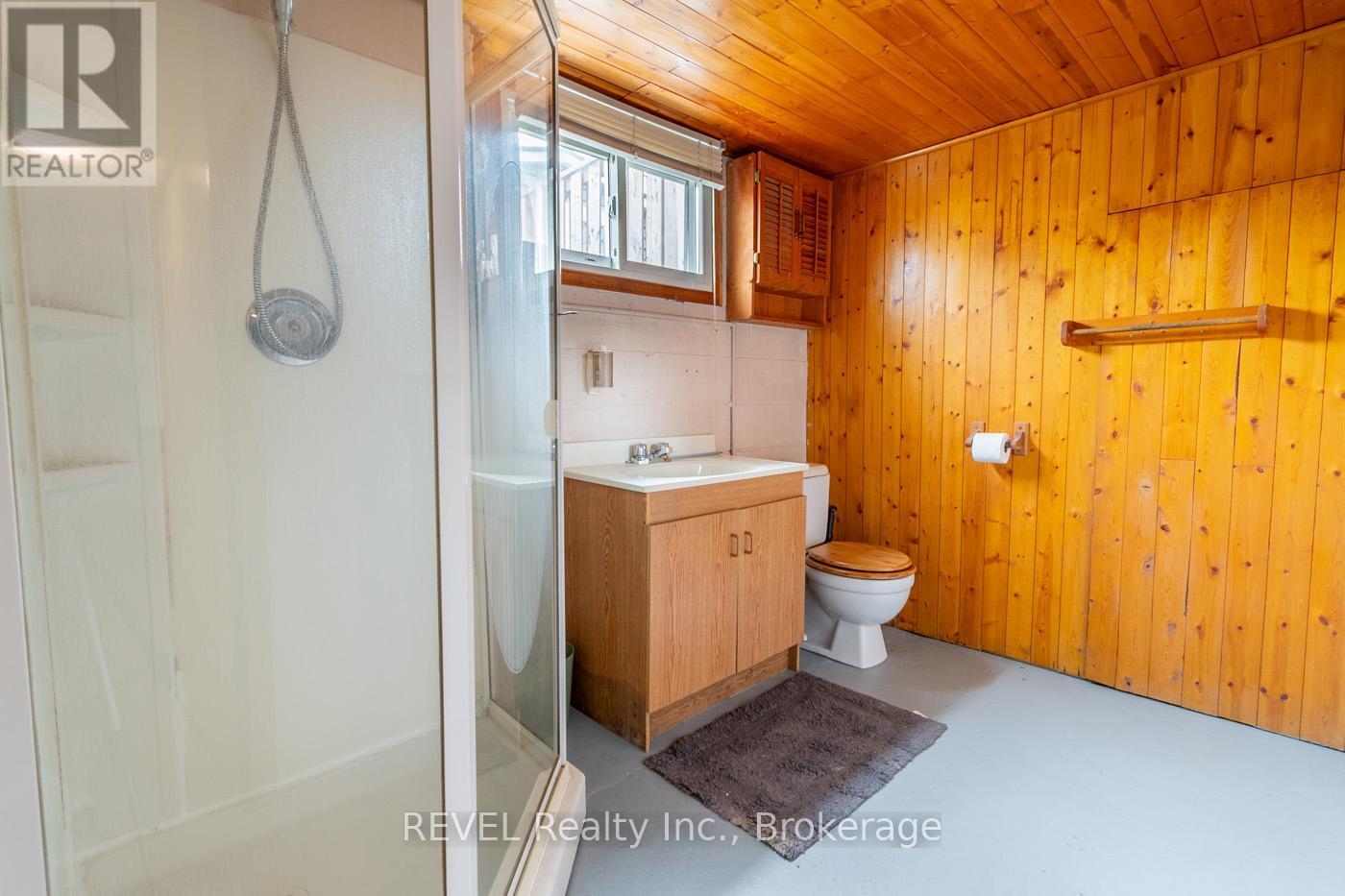 181 Cross Street, Port Colborne (Killaly East), ON - Indoor Photo Showing Bathroom