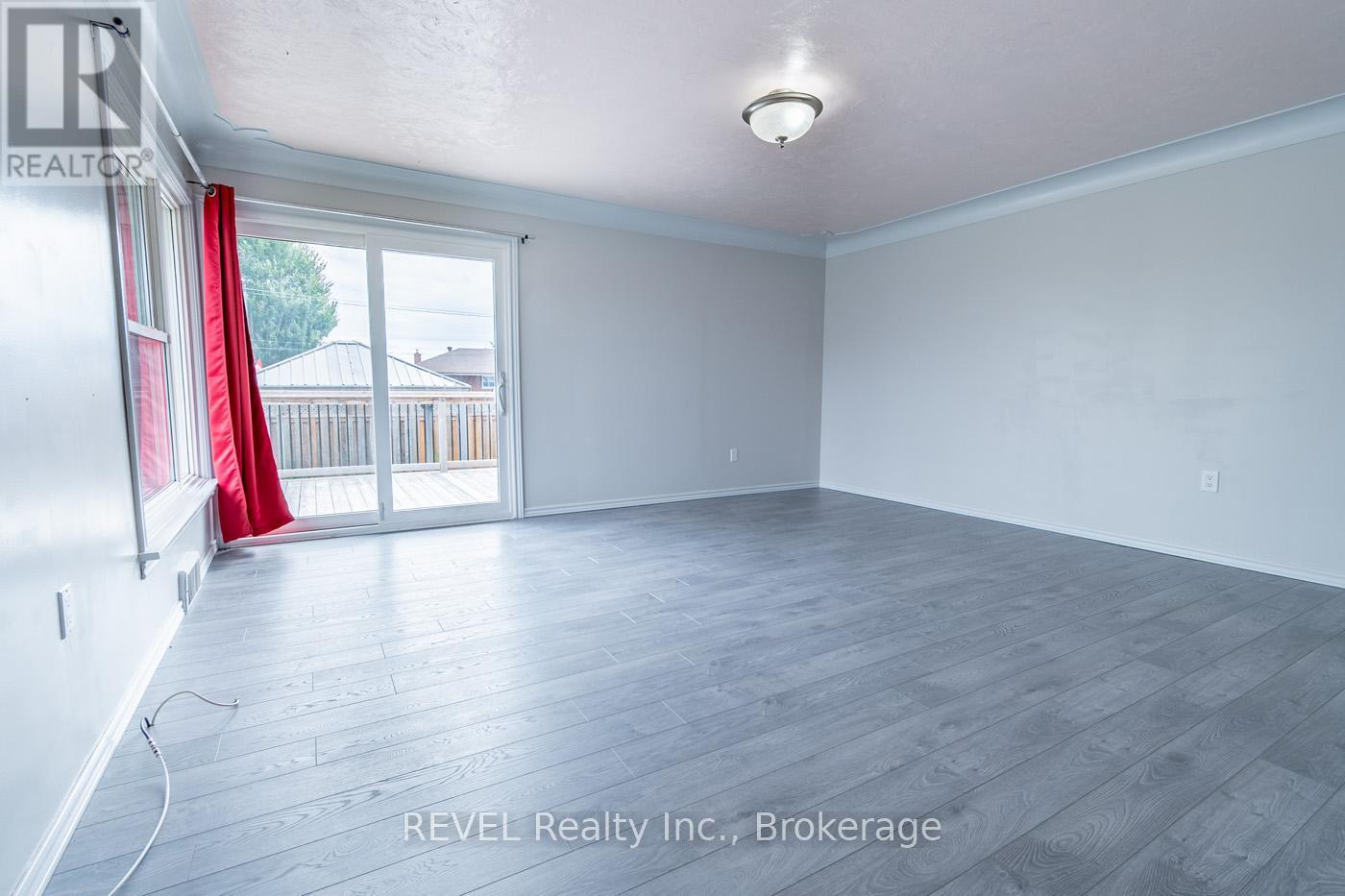 181 Cross Street, Port Colborne (Killaly East), ON - Indoor Photo Showing Other Room