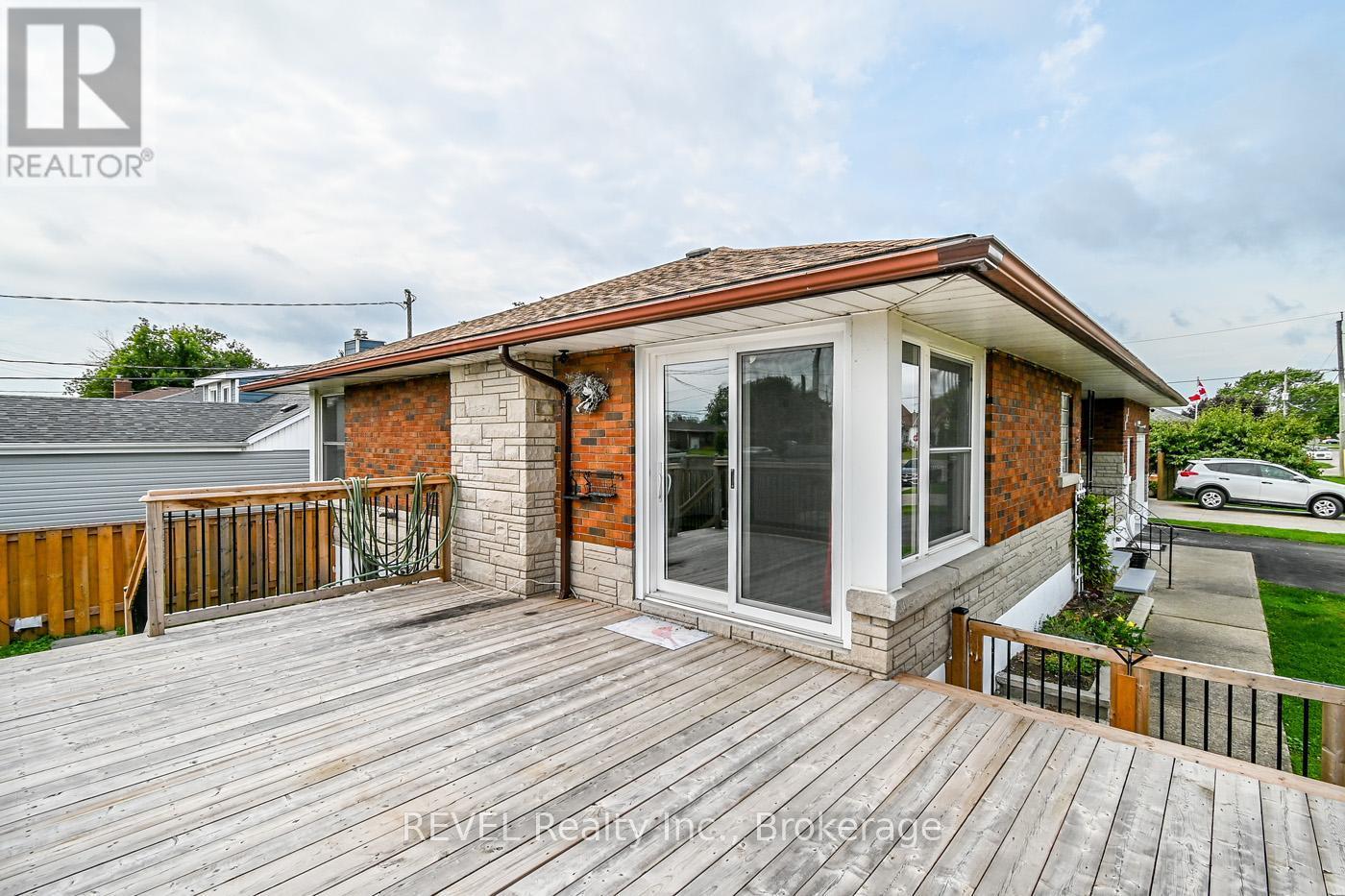 181 Cross Street, Port Colborne (Killaly East), ON - Outdoor With Deck Patio Veranda With Exterior