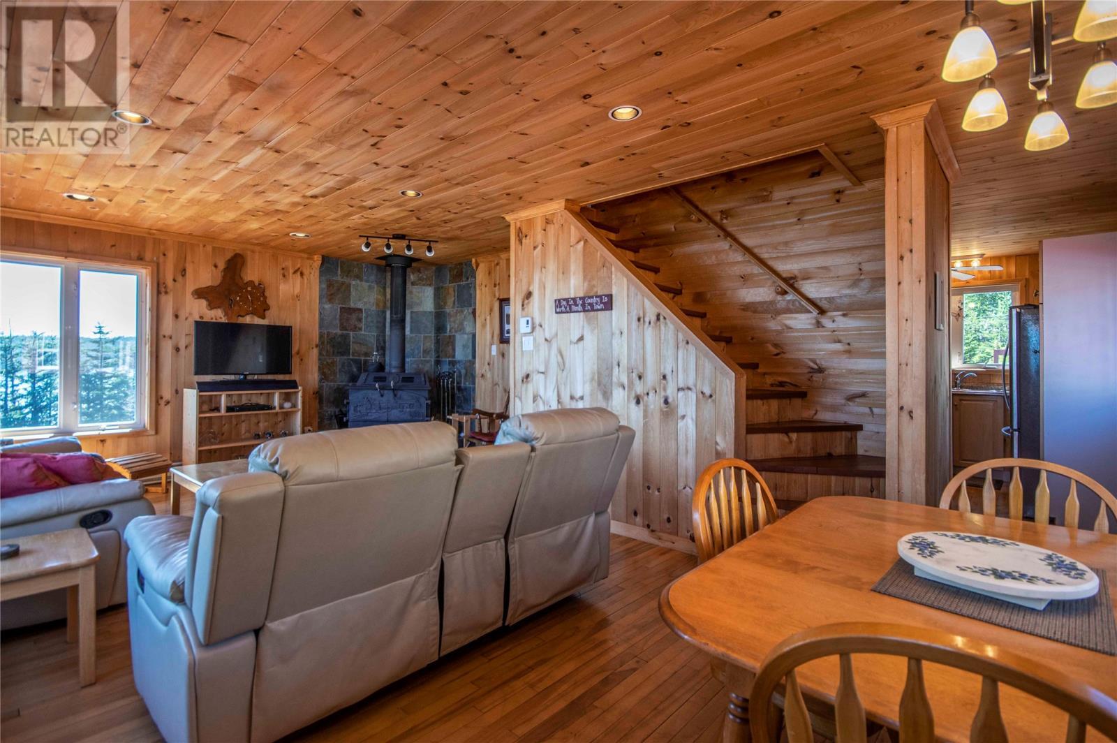 19 Burnt Point Road, Spread Eagle, NL - Indoor