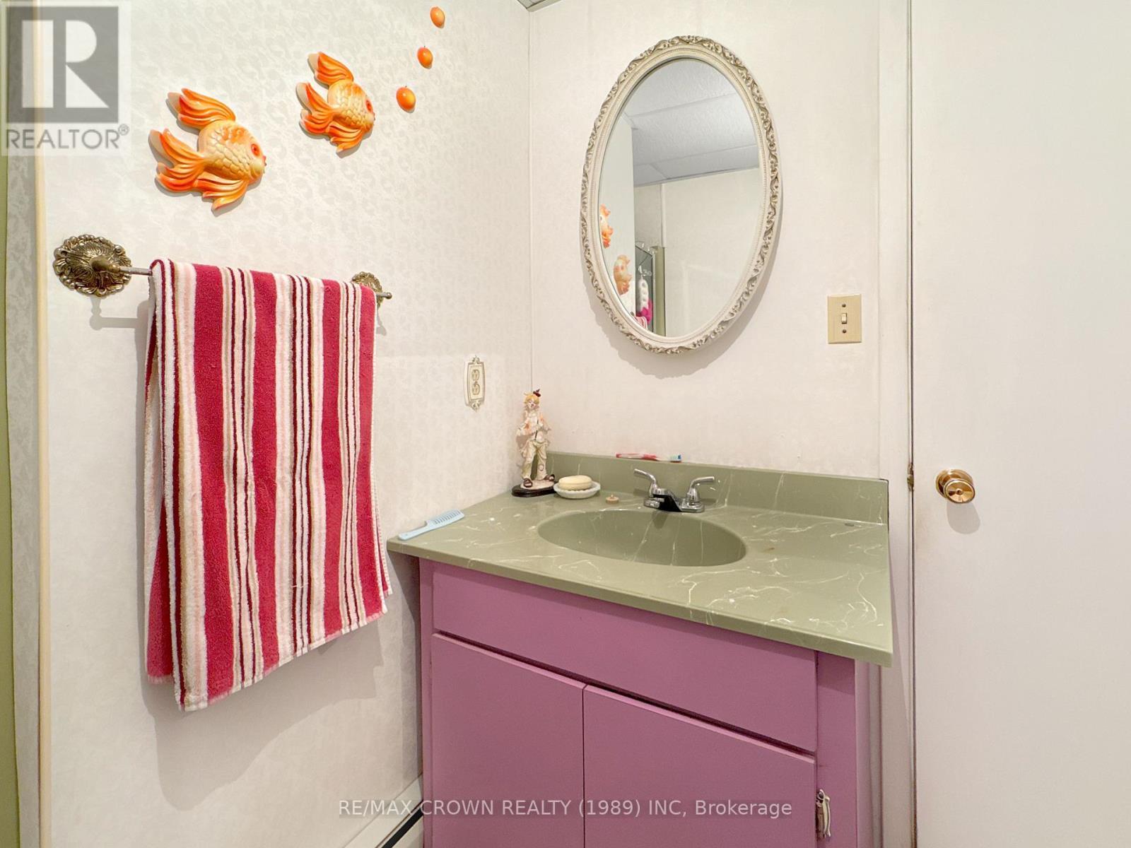 1501 West Street, Hearst, ON - Indoor Photo Showing Bathroom