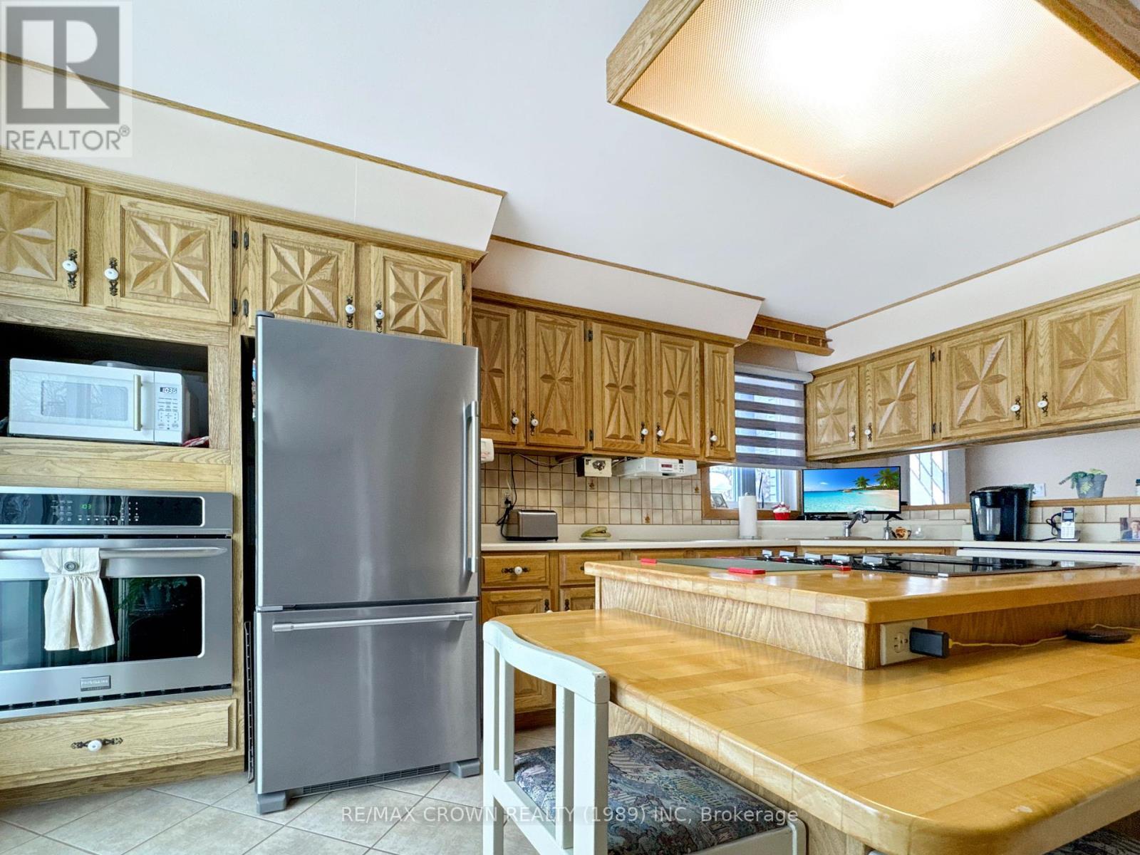 1501 West Street, Hearst, ON - Indoor Photo Showing Kitchen