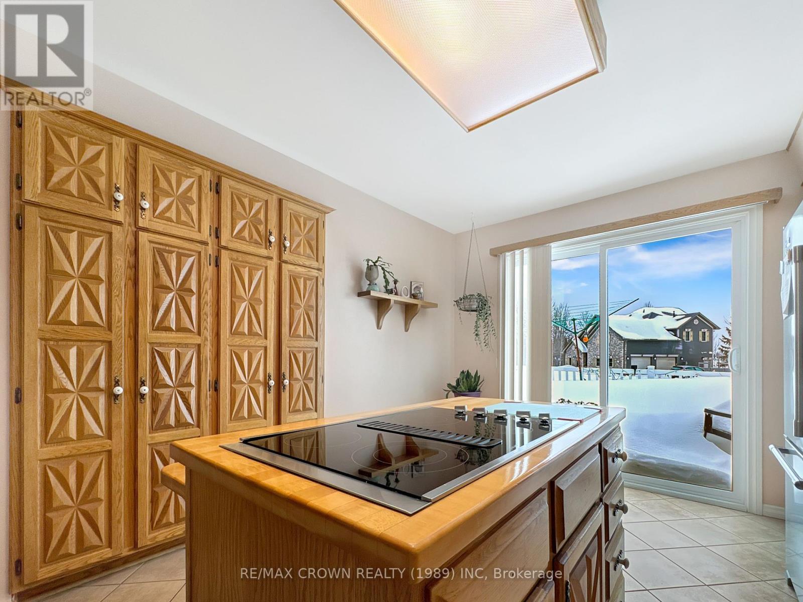1501 West Street, Hearst, ON - Indoor Photo Showing Kitchen