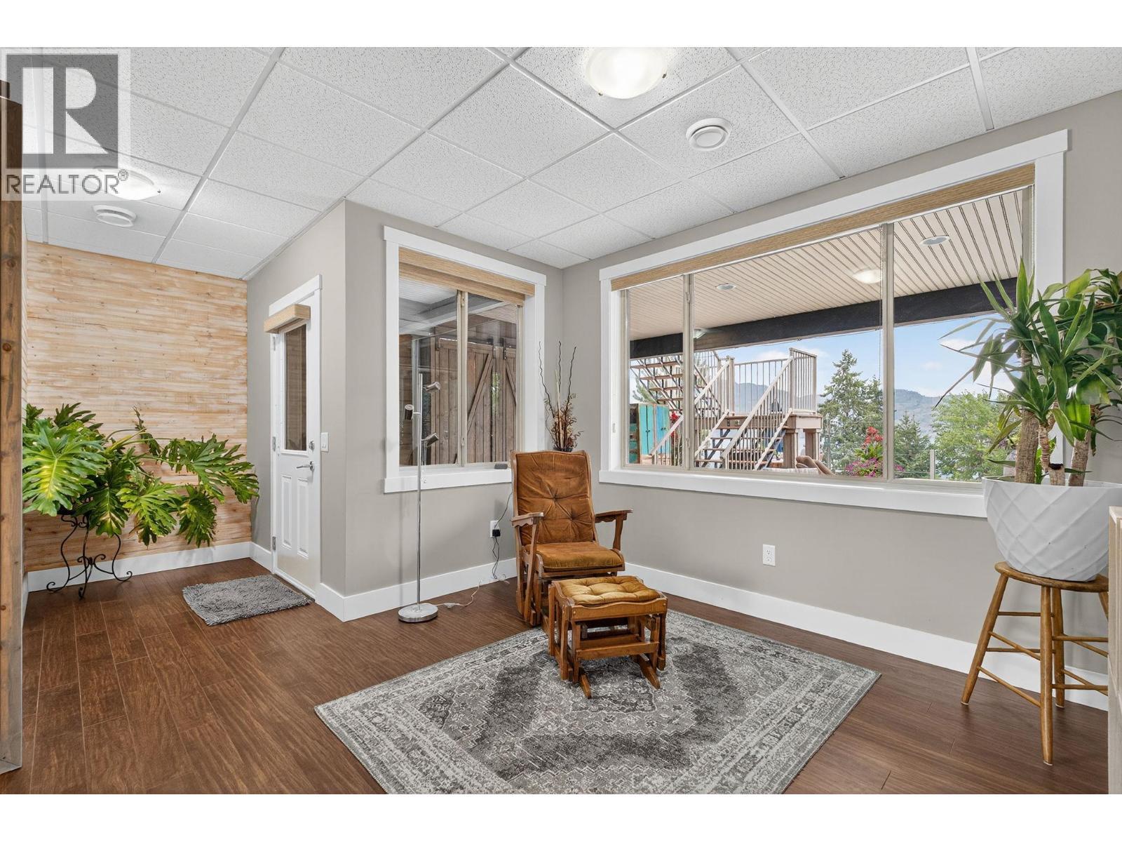 3751 Lornell Court, Peachland, BC - Indoor